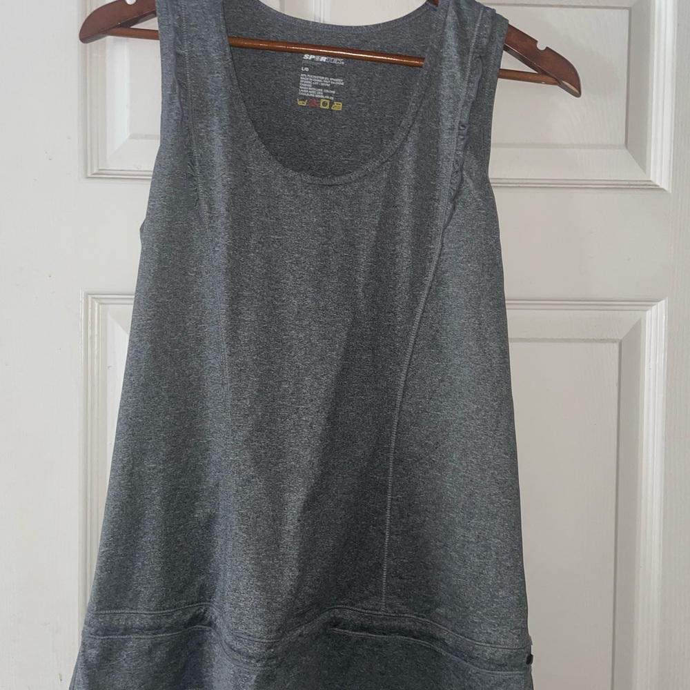 Sportek Gray Sleeveless Tank Top size large